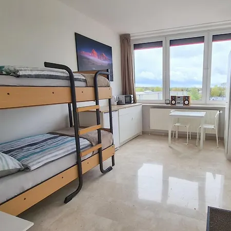 Ein Doppelzimmer Und Ein Dreibettzimmer Bei Hamburg Schwarzenbek Exterior photo