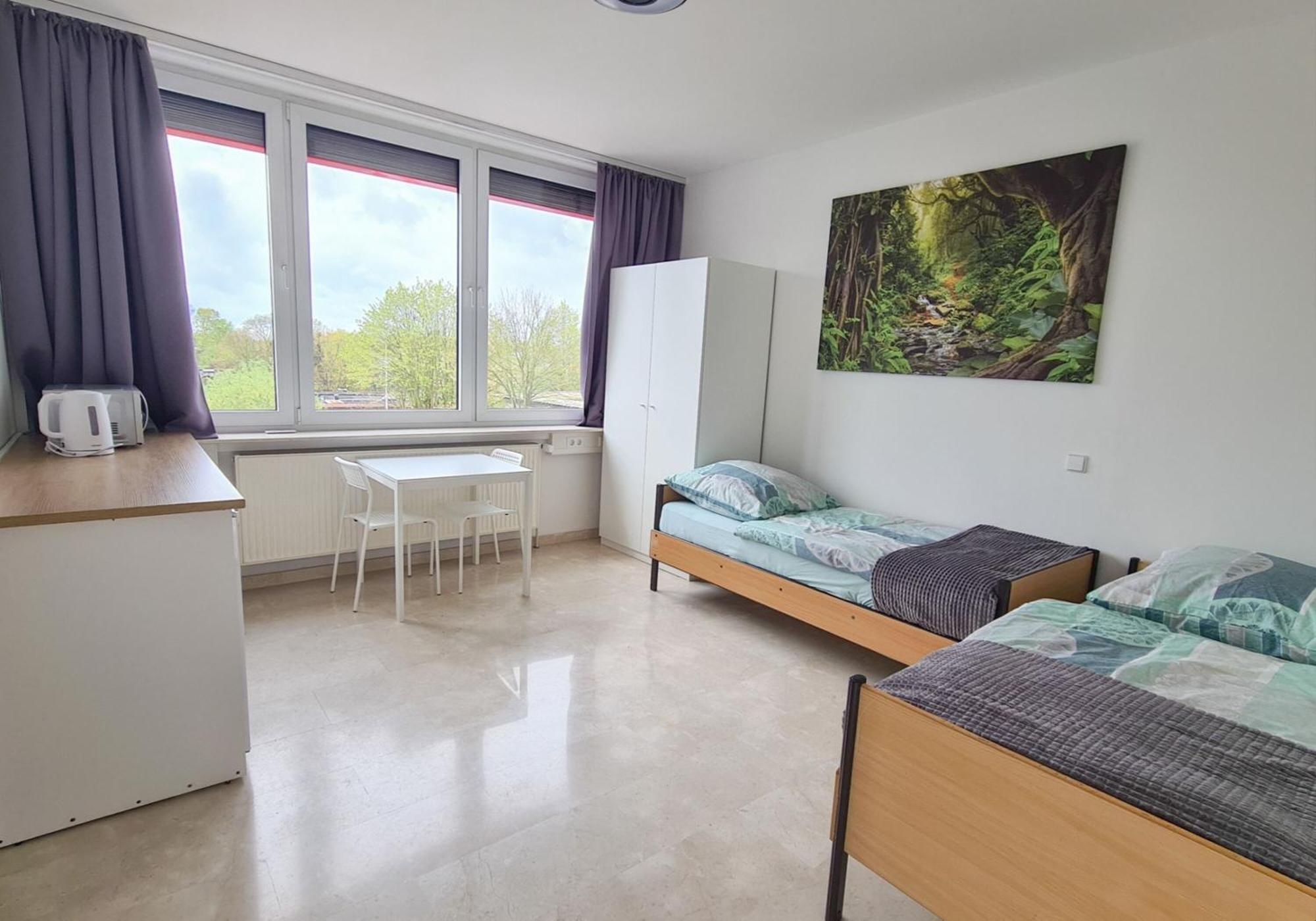Homestay Ein Doppelzimmer Und Ein Dreibettzimmer Bei Hamburg